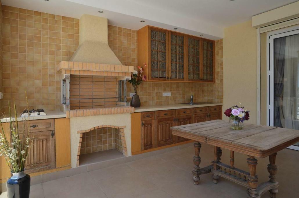 Ferienwohnung Huge Penthouse With Private Pool Paphos Exterior foto